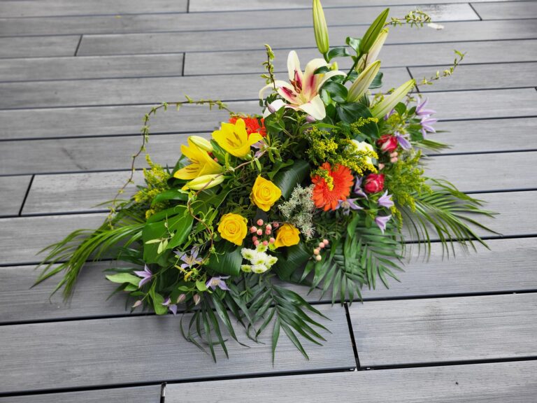 l'aura des fleurs fleuriste melrand bouquet et composition deuil et enterrement