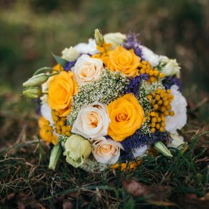 fleuriste melrand l'aura des fleurs bouquet jaune